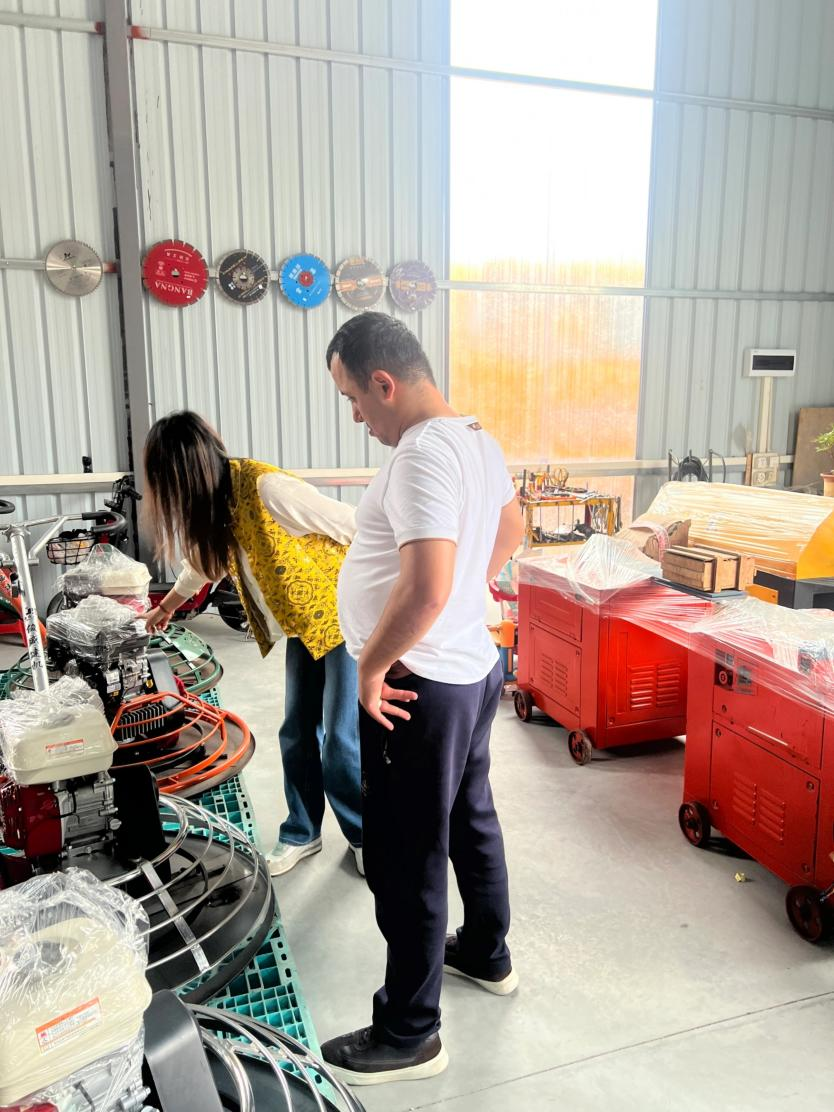 Globale Kunden strömen vor der Canton Fair nach Guangzhou Jointsen Trading Co., Ltd.