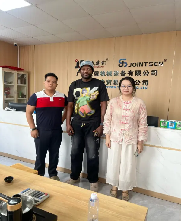 Nigerianische Kunden besuchen China persönlich, JOINTSEN sichert sich Großauftrag für Stampfer